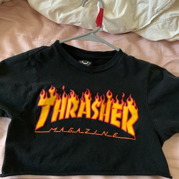 thrasher cropped tee